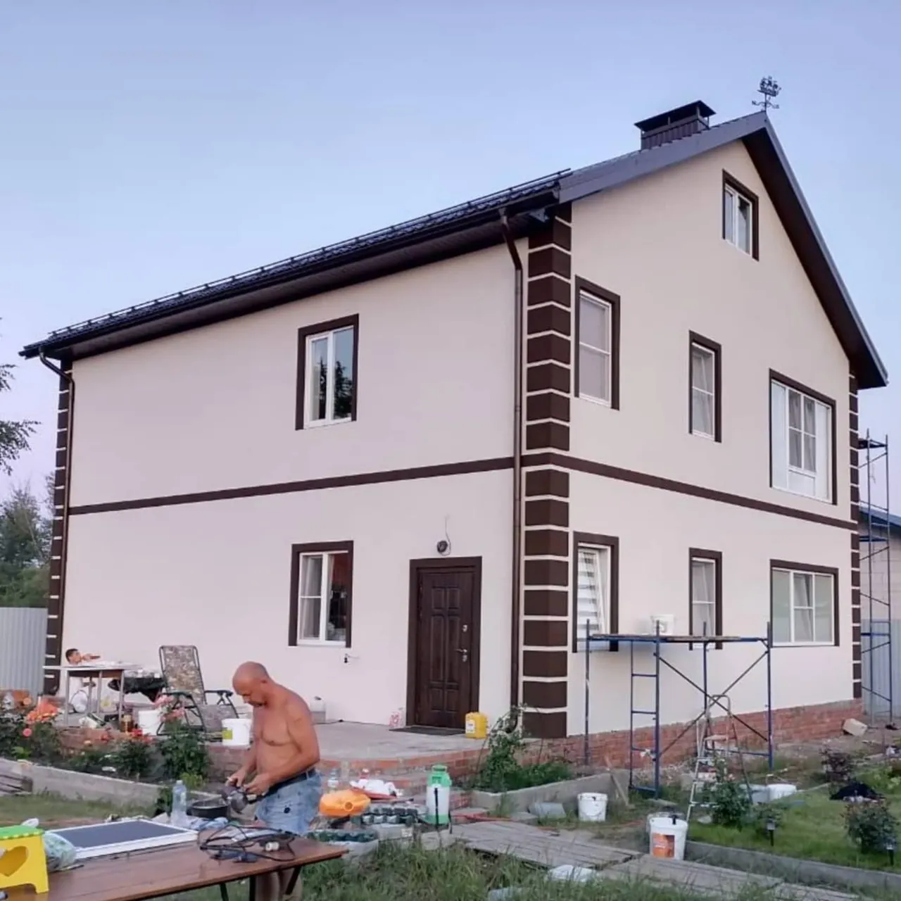 Кирпичные квадры на белом