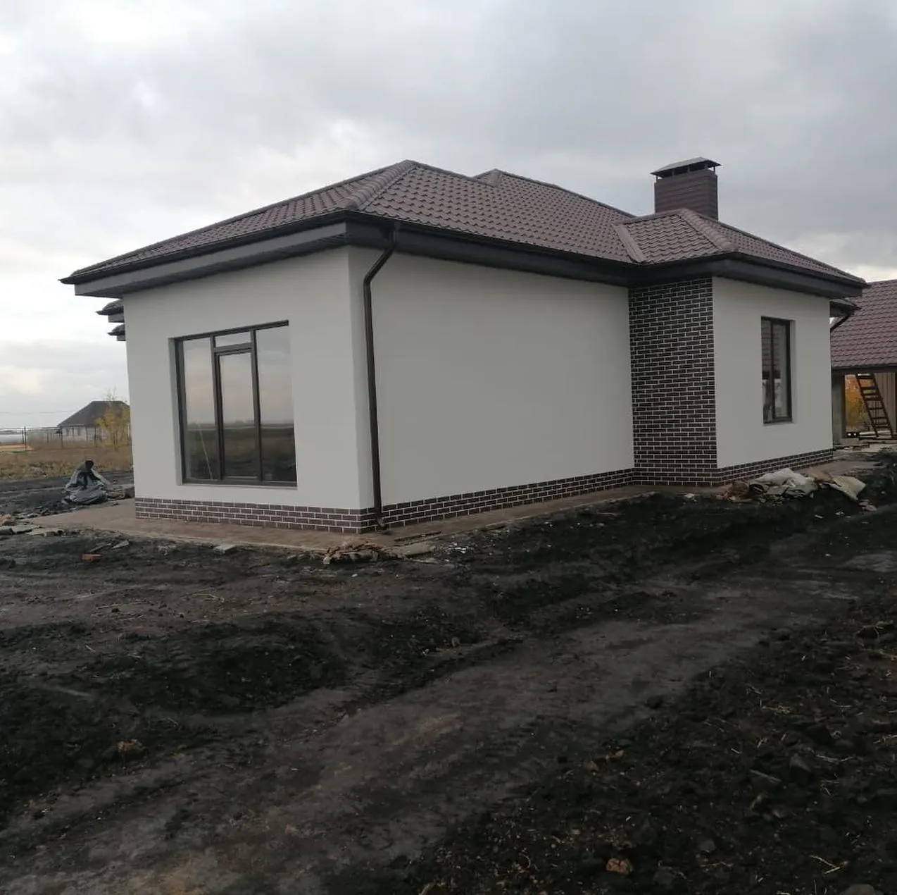 Клинкер и белая штукатурка