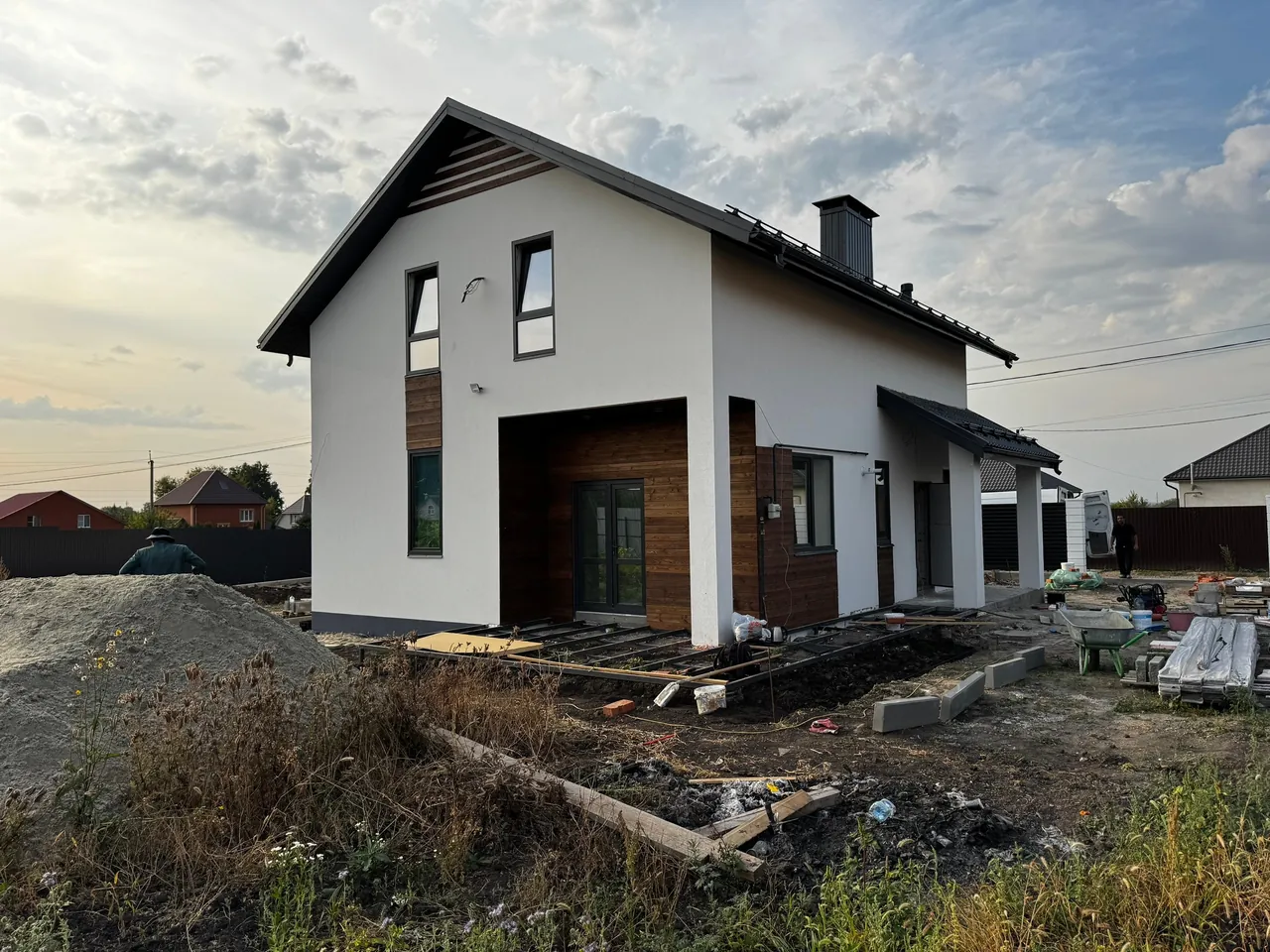 Штукатурка и вставки под дерево, ракурс 2
