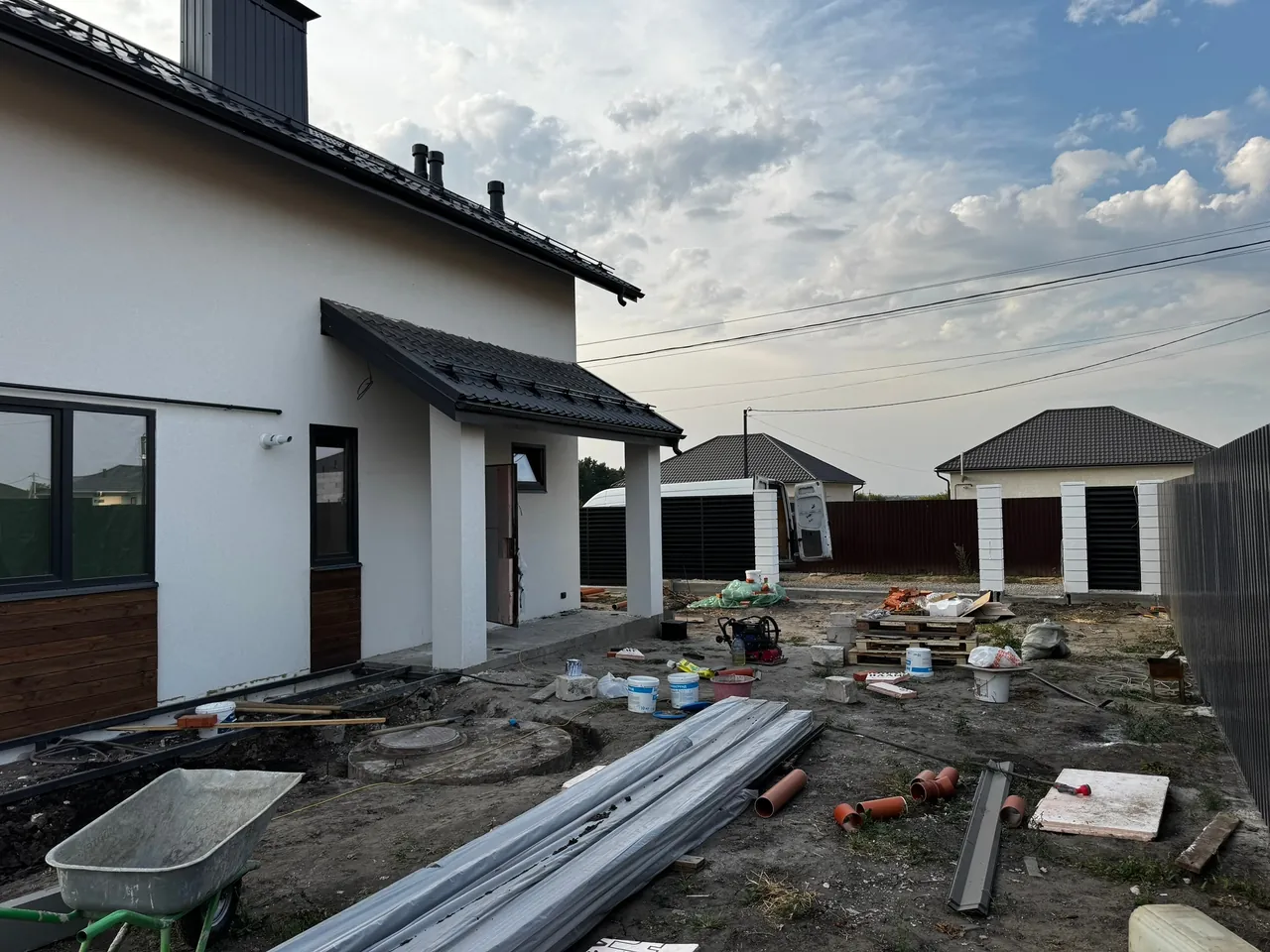 Штукатурка и вставки под дерево, ракурс 3