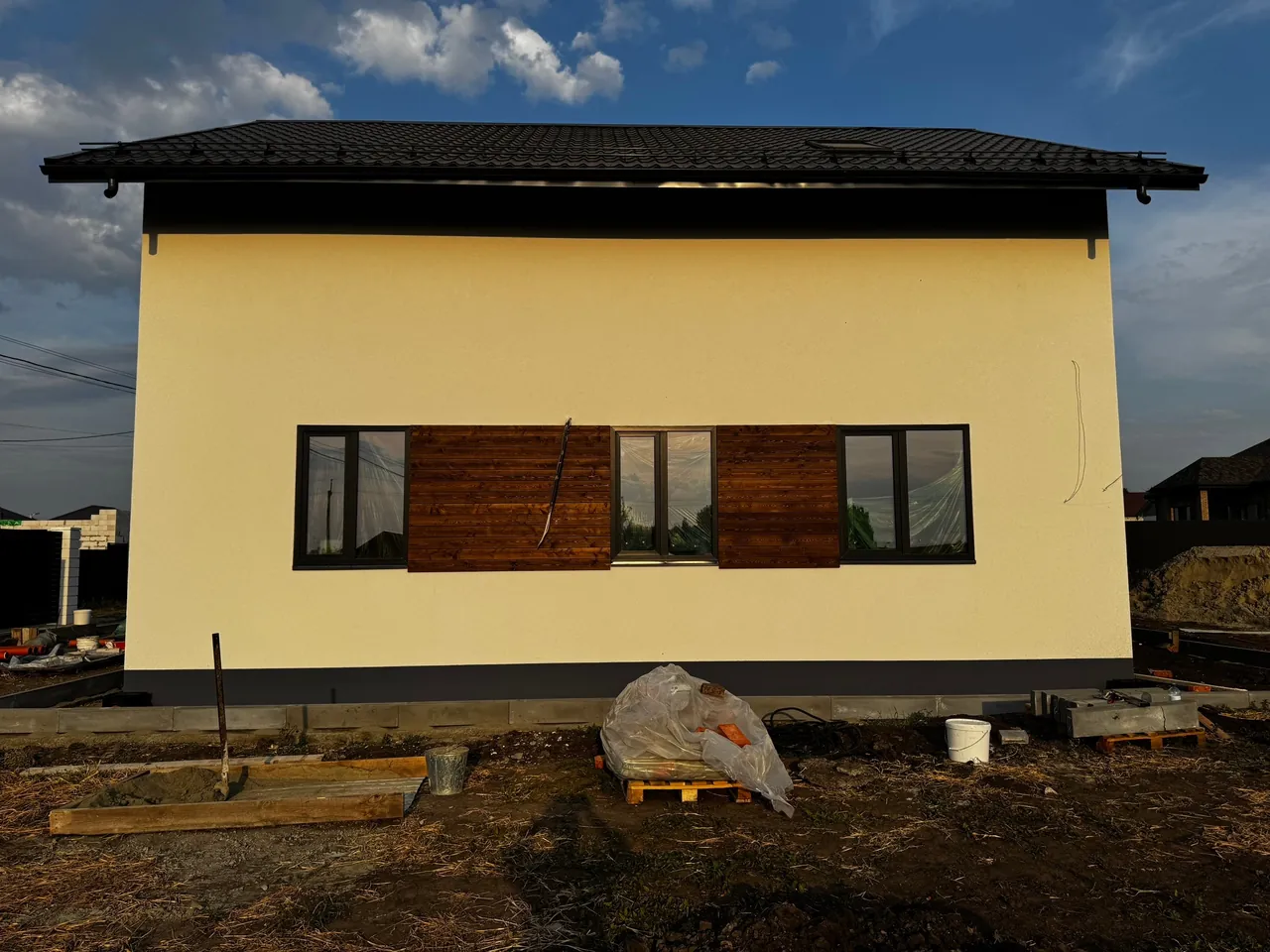 Штукатурка и вставки под дерево, ракурс 8