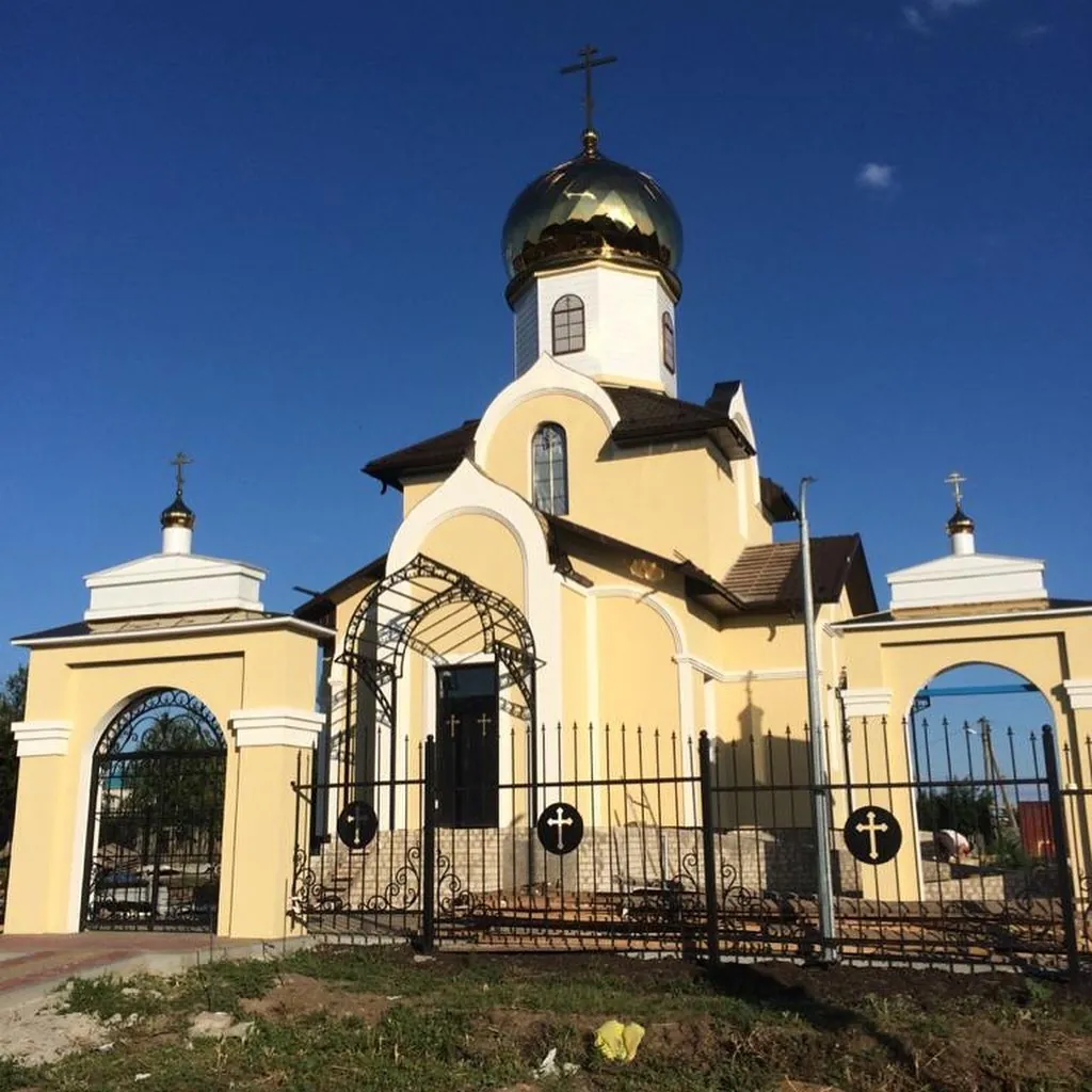 Арки и карнизы, ракурс 2