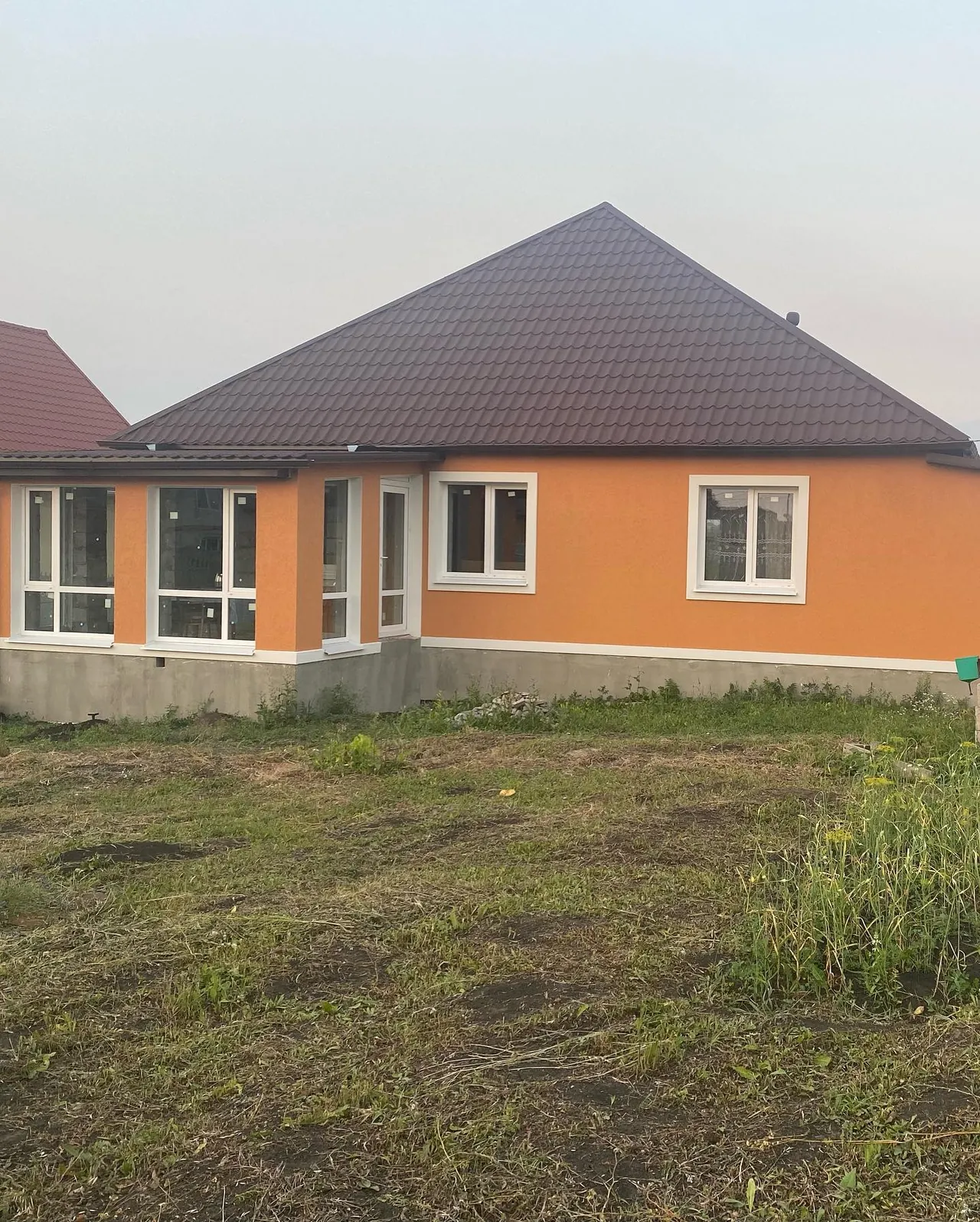Рустовка на оранжевом, ракурс 3